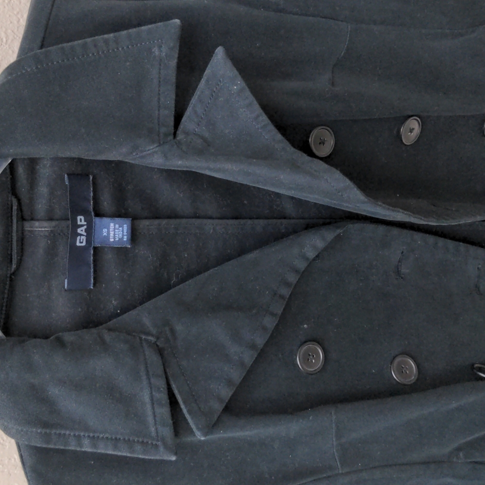 GAP Black Jacket - Picture 2 of 3